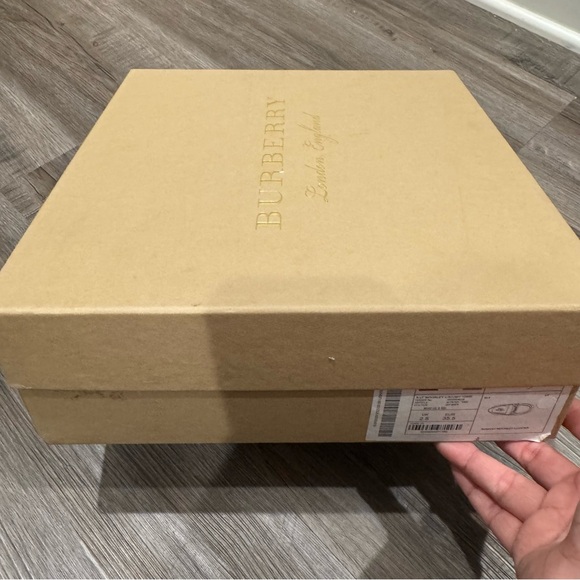 Burberry Moorley Logo Archive Check Loafers Off White - Picture 14 of 15